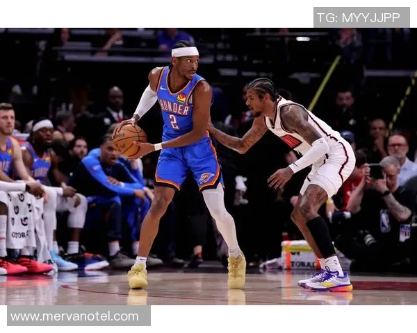 勇士队再创辉煌!击败雷霆队的精彩瞬间回顾 勇士队再创辉煌!击败雷霆队的精彩瞬间回顾